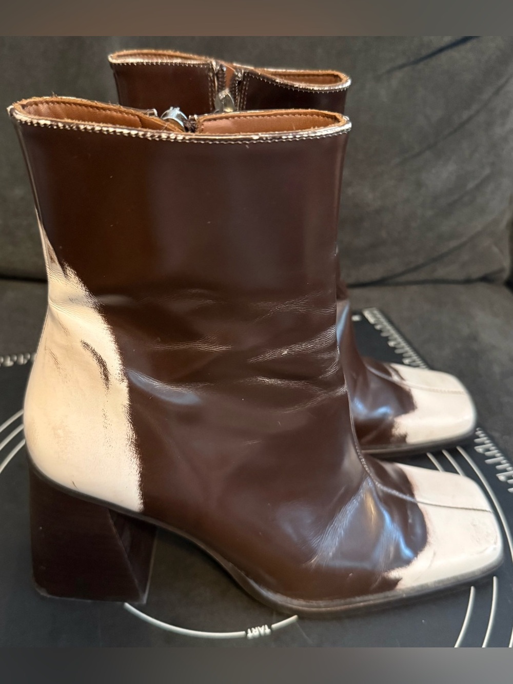 ALOHAS Two-Tone Brown and Cream Leather Ankle Booties